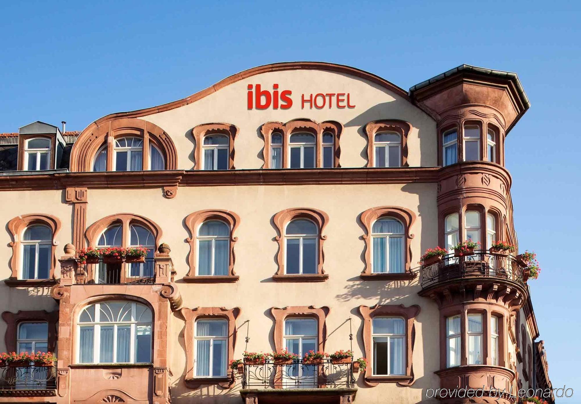 Hotel Ibis Metz Centre Gare Exterior foto